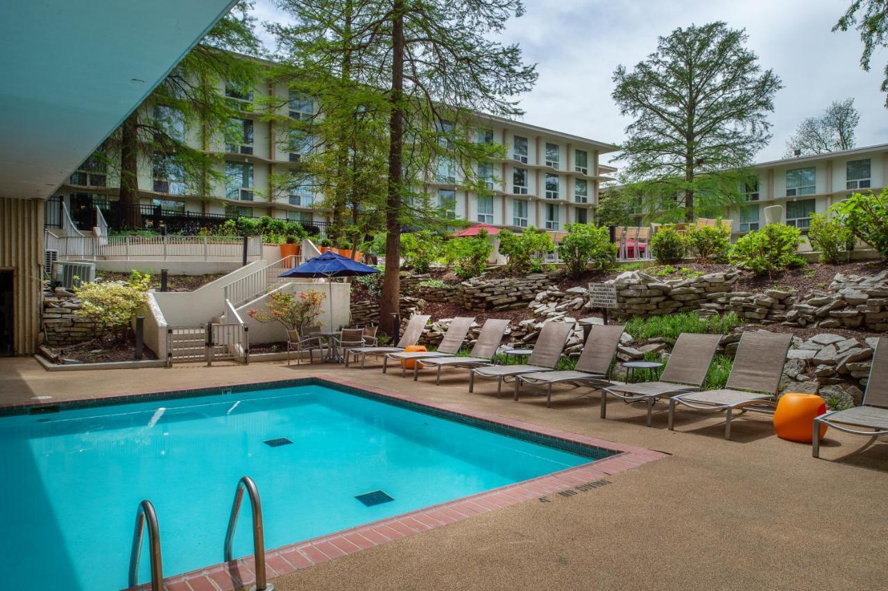 Marriott St. Louis Airport Hotel Edmundson Exterior photo