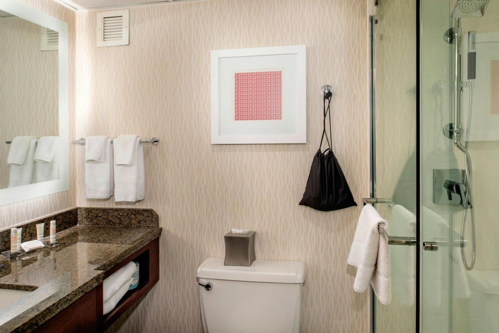 Marriott St. Louis Airport Hotel Edmundson Exterior photo